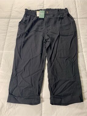 New with tags HALARA capris womens size XL